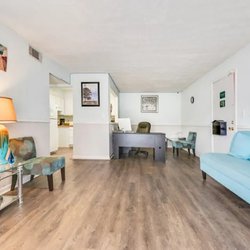 living room at Riverdale Reserve, located in College Park, GA